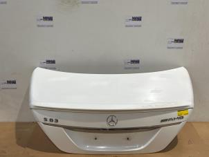 Used Boot lid Mercedes S (W221) 5.5 S-550 32V Price € 296,45 Inclusive VAT offered by Autoparts Van De Velde