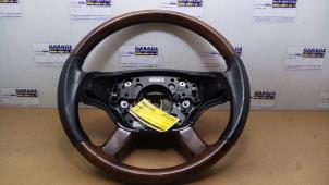 Used Steering wheel Mercedes S (W221) 5.5 S-550 32V Price € 363,00 Inclusive VAT offered by Autoparts Van De Velde