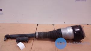 Used Rear shock absorber, right Mercedes S (W222/V222/X222) 2.1 S-300 BlueTEC Hybrid, S-300 h 16V Price € 925,65 Inclusive VAT offered by Autoparts Van De Velde