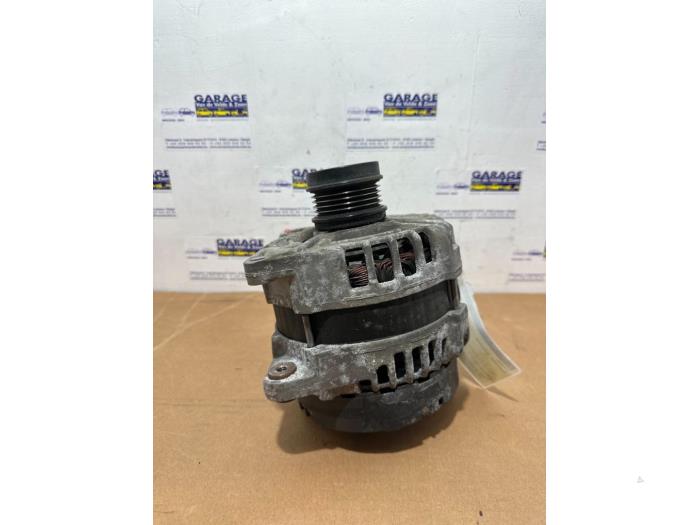 Usagé Dynamo Mercedes B (W246/W242) 2.0 B-250 BlueEFFICIENCY Turbo 16V 4-Matic Prix € 90,75 Prix TTC proposé par Autoparts Van De Velde