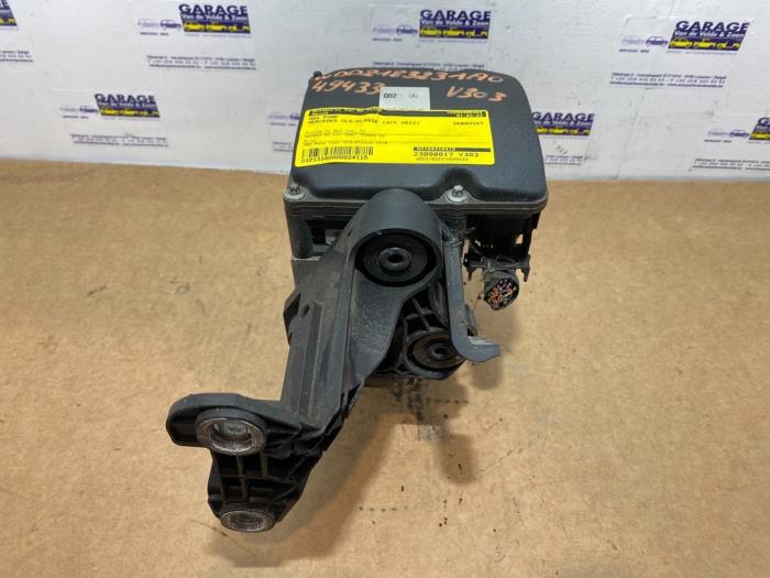 Gebrauchte ABS Pumpe Mercedes CLS (C218) 350 CDI BlueEfficiency 3.0 V6 24V Preis € 151,25 Mit Mehrwertsteuer angeboten von Autoparts Van De Velde
