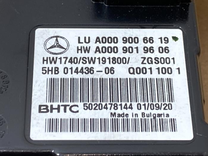 Relais climatisation d'un Mercedes-Benz E (C238) E-220d 2.0 Turbo 16V 2019