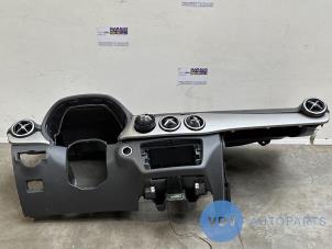 Used Dashboard Mercedes B (W246,242) 1.6 B-200 BlueEFFICIENCY Turbo 16V Price € 242,00 Inclusive VAT offered by Autoparts Van De Velde