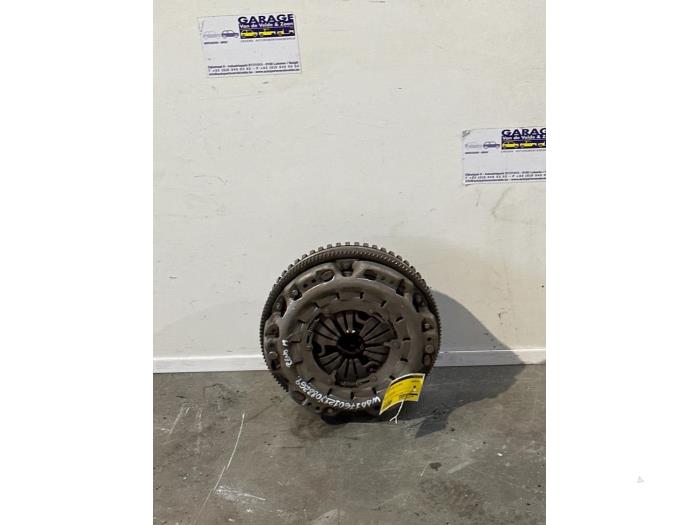 Used Flywheel Mercedes A (W176) 1.5 A-180 CDI, A-180d 16V Price € 181,50 Inclusive VAT offered by Autoparts Van De Velde