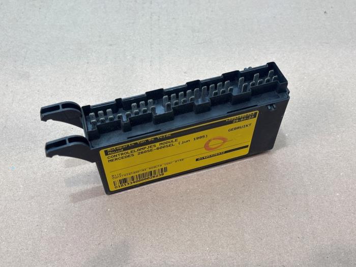 Usados Módulo de control de luces Mercedes S (W140) 2.8 300 SE Precio € 60,50 IVA incluido ofrecido por Autoparts Van De Velde