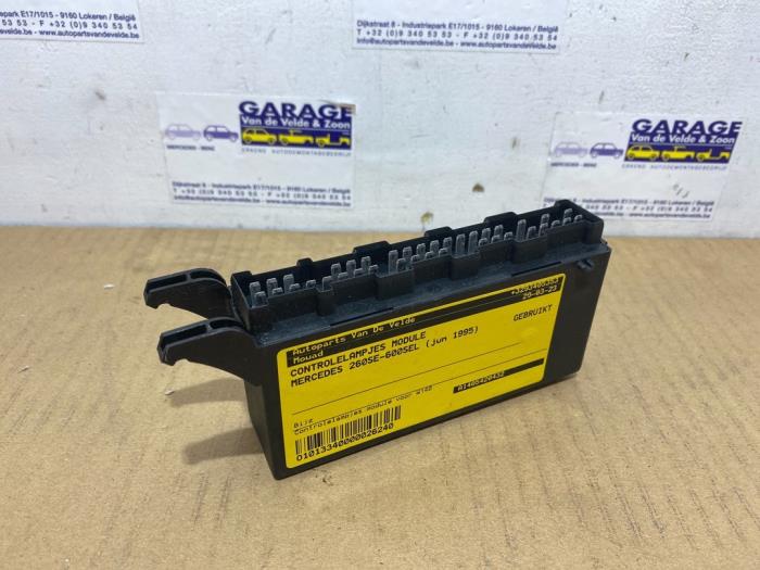 Usados Módulo de control de luces Mercedes S (W140) 2.8 300 SE Precio € 60,50 IVA incluido ofrecido por Autoparts Van De Velde
