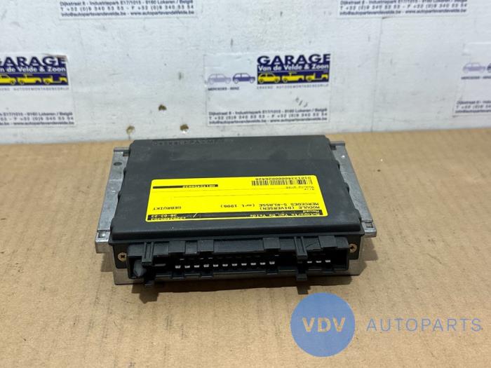 Module (miscellaneous) from a Mercedes-Benz S (W140) 4.2 420 SE,SEL 32V (S 420) 1996