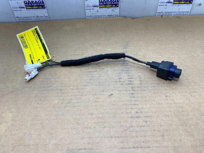 Usagé Module caméra Mercedes A (177.0) 1.3 A-180 Turbo 16V Prix € 108,90 Prix TTC proposé par Autoparts Van De Velde