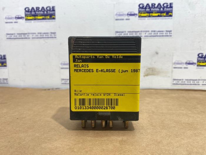 Begagnade Relä Mercedes E diesel (W124) 2.0 200 D Pris € 36,30 Inklusive moms erbjuds av Autoparts Van De Velde