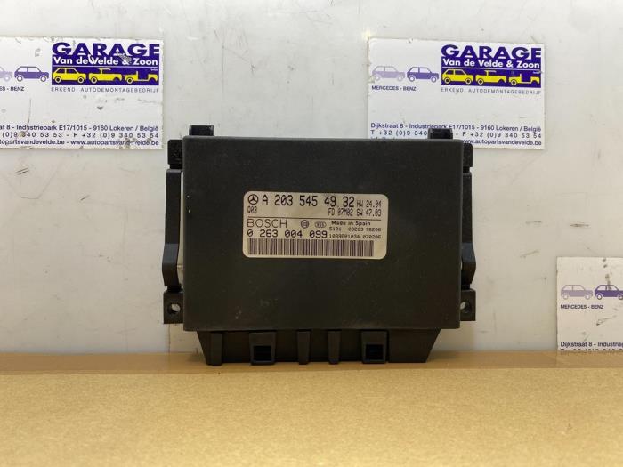Module (miscellaneous) from a Mercedes-Benz C (W203) 2.2 C-200 CDI 16V 2006