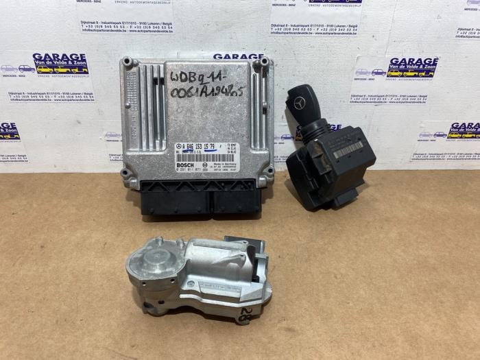 Used Ignition lock + computer Mercedes E (W211) 2.2 E-220 CDI 16V Price € 151,25 Inclusive VAT offered by Autoparts Van De Velde