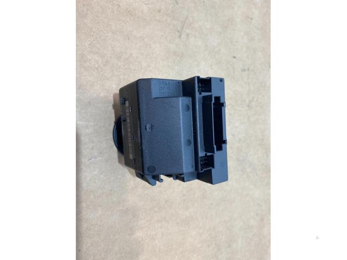 Ignition lock + computer from a Mercedes-Benz E (W211) 2.2 E-220 CDI 16V 2005