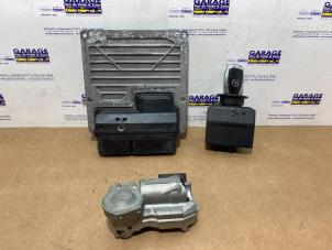 Used Ignition lock + computer Mercedes CLK (R209) 1.8 200 K 16V Price on request offered by Autoparts Van De Velde