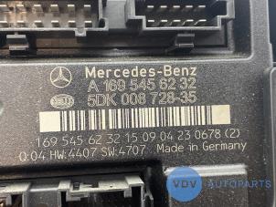 Usagé Module confort Mercedes A (W169) 2.0 A-180 CDI 16V 5-Drs. Prix € 108,90 Prix TTC proposé par Autoparts Van De Velde