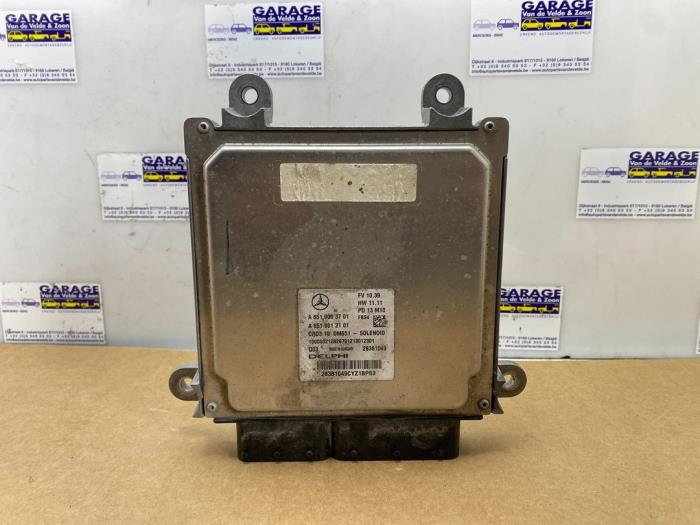 Used Ignition lock + computer Mercedes E (W212) E-220 CDI 16V BlueEfficiency Price € 151,25 Inclusive VAT offered by Autoparts Van De Velde