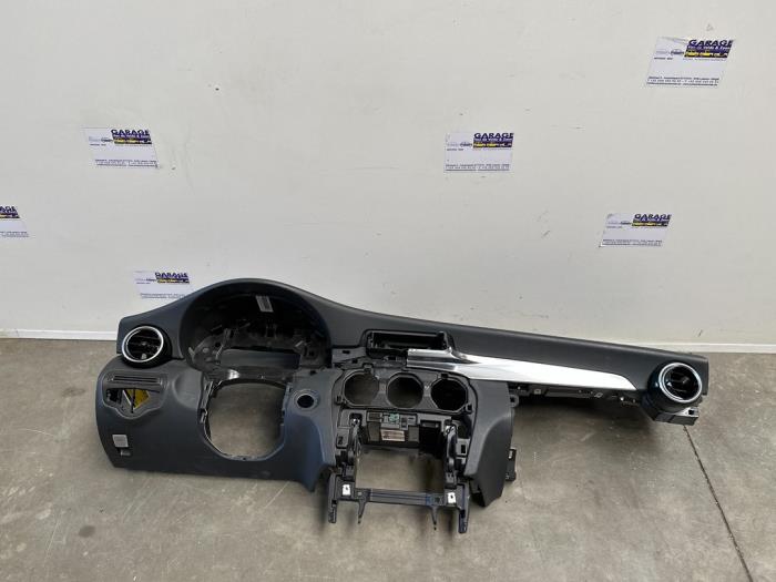 Używane Panel Mercedes C Estate (S205) C-180 BlueTEC, C-180 d 1.6 16V Cena € 242,00 Z VAT oferowane przez Autoparts Van De Velde