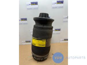 Used Air spring Mercedes GL (X164) 4.0 GL 450 CDI V8 32V Price € 272,25 Inclusive VAT offered by Autoparts Van De Velde