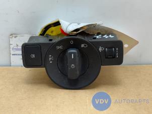 Używane Przelacznik swiatel Mercedes Vito (447.6) 2.2 116 CDI 16V Cena € 48,40 Z VAT oferowane przez Autoparts Van De Velde