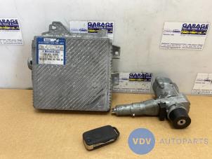Używane Stacyjka + sterownik Mercedes C (W202) 2.0 C-200 CGI 16V Cena € 151,25 Z VAT oferowane przez Autoparts Van De Velde