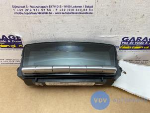 Używane Panel sterowania nagrzewnicy Mercedes S (W221) 3.0 S-350 BlueTec 24V Cena € 90,75 Z VAT oferowane przez Autoparts Van De Velde