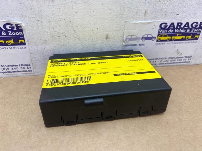 Używane Modul gateway Mercedes C (W203) 2.2 C-200 CDI 16V Cena € 30,25 Z VAT oferowane przez Autoparts Van De Velde