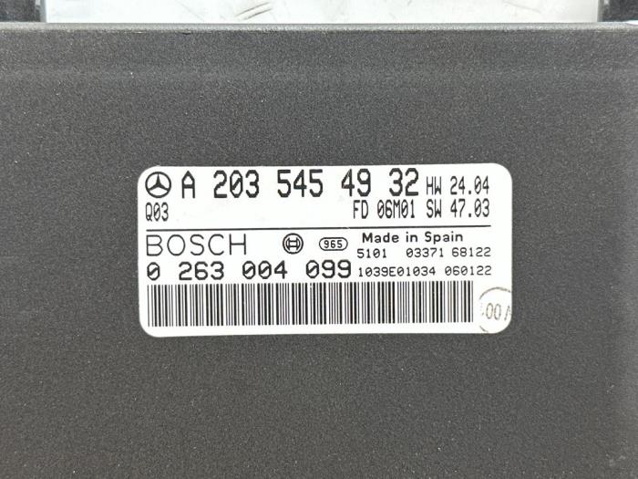 Module (miscellaneous) from a Mercedes-Benz C (W203) 2.2 C-200 CDI 16V 2006