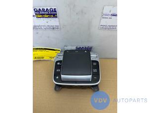 Used On-board computer controller Mercedes B (W247) 1.3 B-180 Turbo 16V Price € 151,25 Inclusive VAT offered by Autoparts Van De Velde