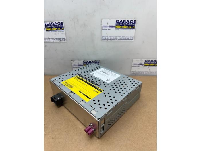 Używane Modul DAB Mercedes E (W213) E-220d 2.0 Turbo 16V Cena € 90,75 Z VAT oferowane przez Autoparts Van De Velde