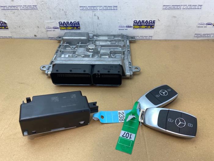 Used Ignition lock + computer Mercedes A (177.0) 1.3 A-180 Turbo 16V Price € 108,90 Inclusive VAT offered by Autoparts Van De Velde