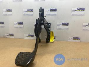 Used Brake pedal Mercedes Sprinter 3,5t (906.63) 311 CDI 16V Price € 36,30 Inclusive VAT offered by Autoparts Van De Velde