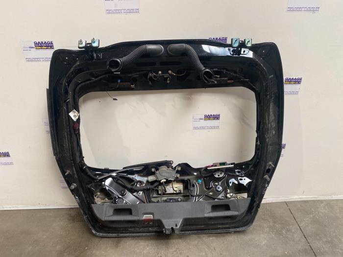 Portón trasero de un Mercedes-Benz CLA Shooting Brake (118.6) 1.5 CLA-180d 2019