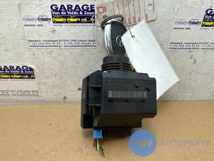 Used Ignition switch contact block Mercedes E (W211) 2.2 E-200 CDI 16V Price € 151,25 Inclusive VAT offered by Autoparts Van De Velde