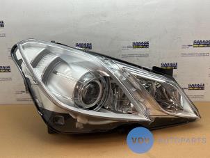 Used Headlight, right Mercedes E (C207) E-200 CGI 16V BlueEfficiency Price € 901,45 Inclusive VAT offered by Autoparts Van De Velde