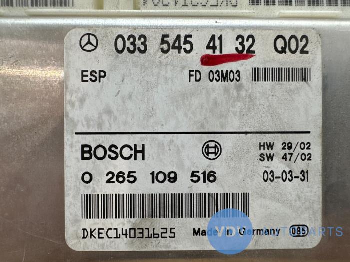 Ordenadores ESP de un Mercedes-Benz E (W211) 2.2 E-200 CDI 16V 2003