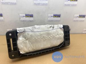 Używane Poduszka powietrzna prawa (deska rozdzielcza) Mercedes CLA (117.3) 1.6 CLA-180 16V Cena € 108,90 Z VAT oferowane przez Autoparts Van De Velde