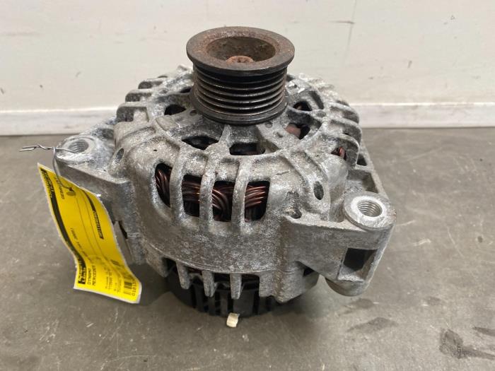 Gebrauchte Dynamo Mercedes C (W203) 3.2 C-320 V6 18V Preis € 90,75 Mit Mehrwertsteuer angeboten von Autoparts Van De Velde