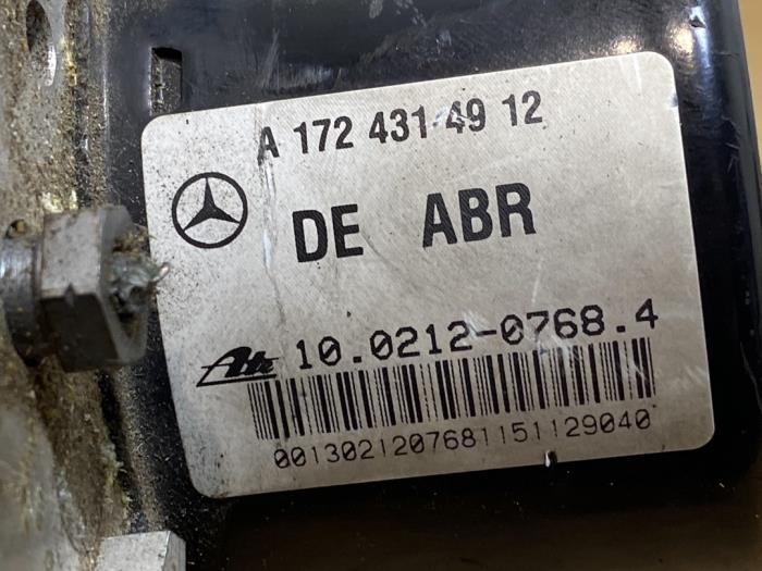 Ordinateur ABS d'un Mercedes C-Klasse 2011