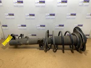 Used Front shock absorber, right Mercedes E Estate (S212) E-200 CDI 16V BlueEfficiency,BlueTEC Price € 127,05 Inclusive VAT offered by Autoparts Van De Velde