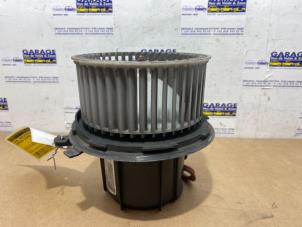 Used Heating and ventilation fan motor Mercedes C (W204) 2.2 C-200 CDI 16V BlueEFFICIENCY Price € 108,90 Inclusive VAT offered by Autoparts Van De Velde