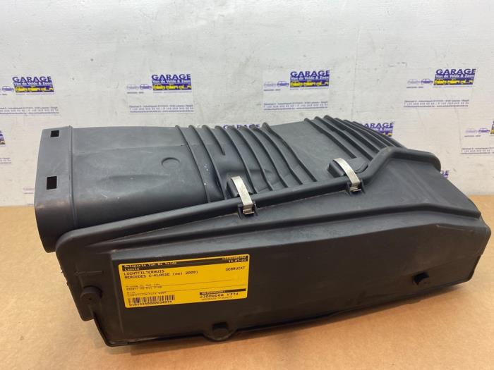 Begagnade Luftfilterhus Mercedes C Estate (S204) 2.2 C-200 CDI 16V . Pris € 36,30 Inklusive moms erbjuds av Autoparts Van De Velde