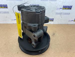 Used Power steering pump Mercedes E (W210) 3.2 E-320 CDI 24V Price € 72,60 Inclusive VAT offered by Autoparts Van De Velde