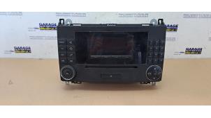 Used Radio Mercedes A (W169) 2.0 A-180 CDI 16V Price € 151,25 Inclusive VAT offered by Autoparts Van De Velde