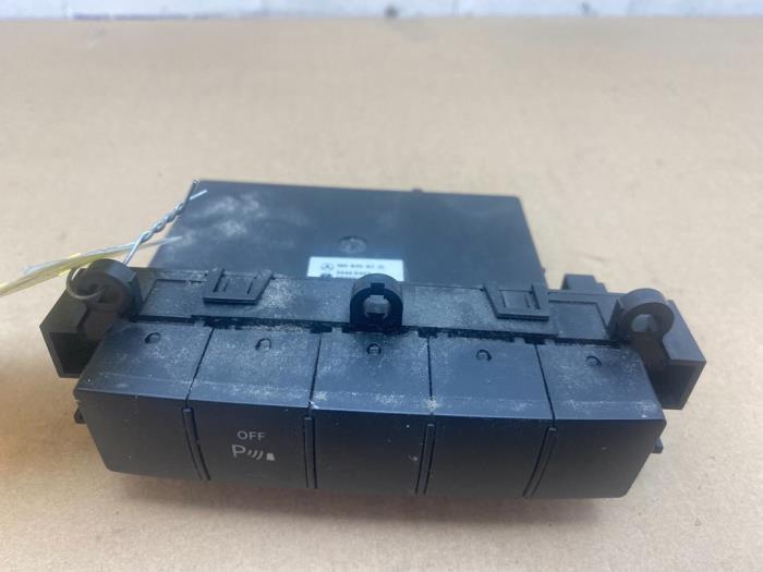 Used On-board computer controller Mercedes A (W169) 2.0 A-180 CDI 16V Price € 24,20 Inclusive VAT offered by Autoparts Van De Velde