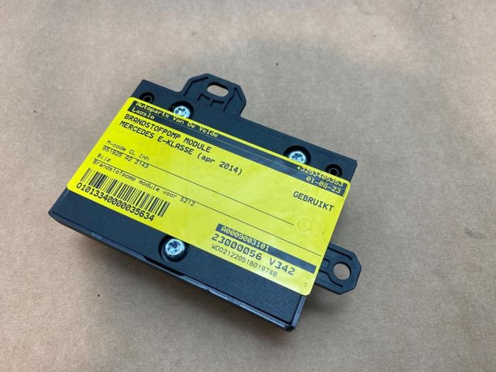Usagé Module pompe carburant Mercedes E Estate (S212) E-200 CDI 16V BlueEfficiency,BlueTEC Prix € 30,25 Prix TTC proposé par Autoparts Van De Velde