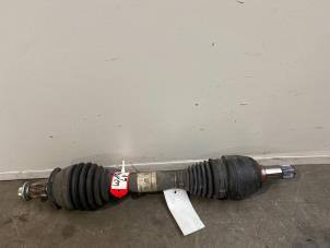 Used Front drive shaft, left Mercedes A (W176) 1.6 A-180 16V Price € 332,75 Inclusive VAT offered by Autoparts Van De Velde