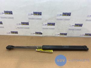 Used Set of gas struts for boot Mercedes A (W169) 1.5 A-160 Price € 12,10 Inclusive VAT offered by Autoparts Van De Velde