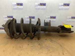 Used Front shock absorber, right Mercedes B (W246,242) 2.1 B-220 CDI BlueEFFICIENCY 16V Price € 199,65 Inclusive VAT offered by Autoparts Van De Velde