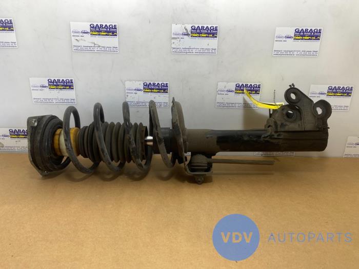 Fronts shock absorber, left Mercedes A 1.5 A-150 5-Drs. - A1693200130