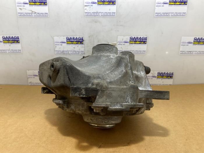 Front differential from a Mercedes-Benz C (W205) C-300 e 2.0 16V 4-Matic 2018