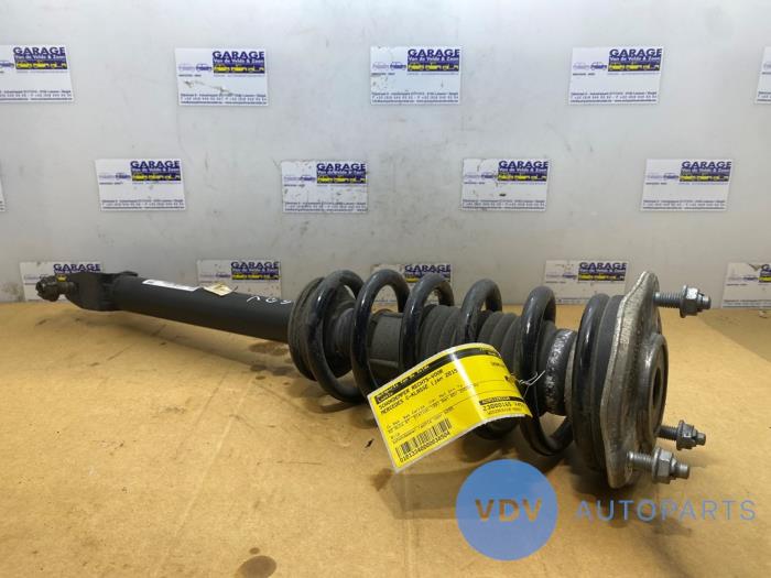 Front shock absorber, right from a Mercedes-Benz C Estate (S205) C-200 2.0 CGI 16V 2015